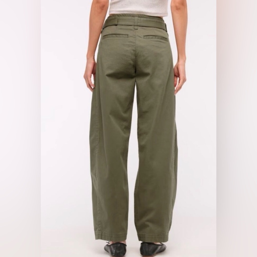 Abercrombie & Fitch Belted Barrel Pants Womens 25 Olive Green Loose Relaxed - Picture 2 of 7